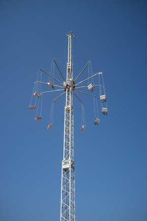 Stranded riders on the Stratosphere, MN State Fair, 2012