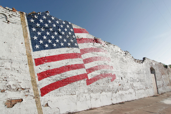 Flag mural, Calvert, TX, 2006